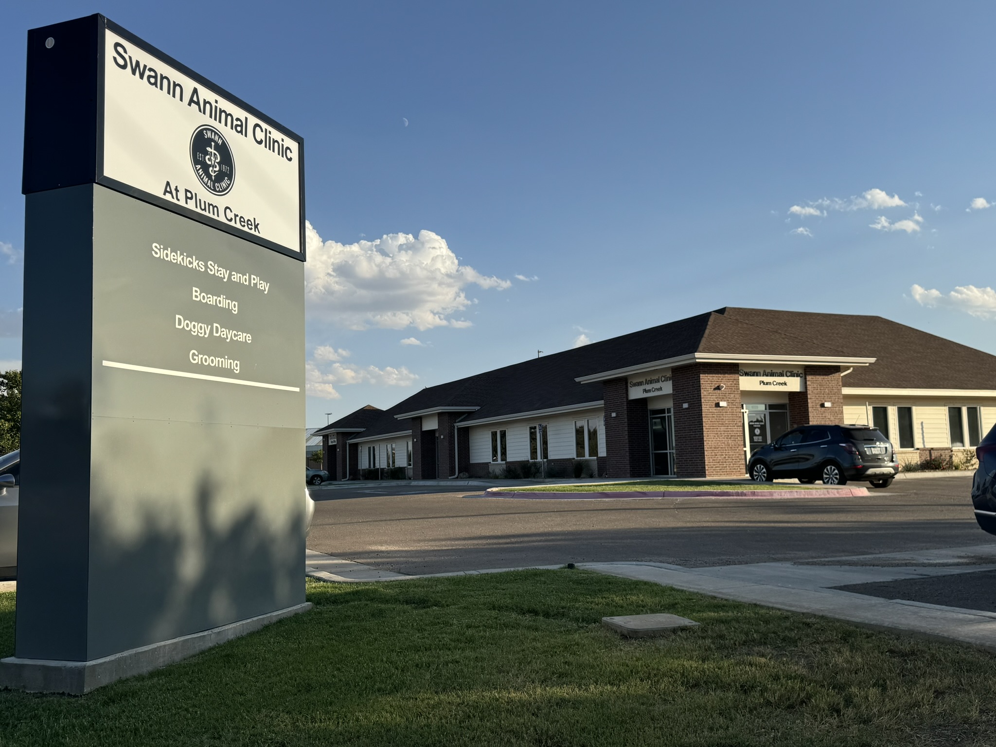 Swann Animal Clinic at Plum Creek